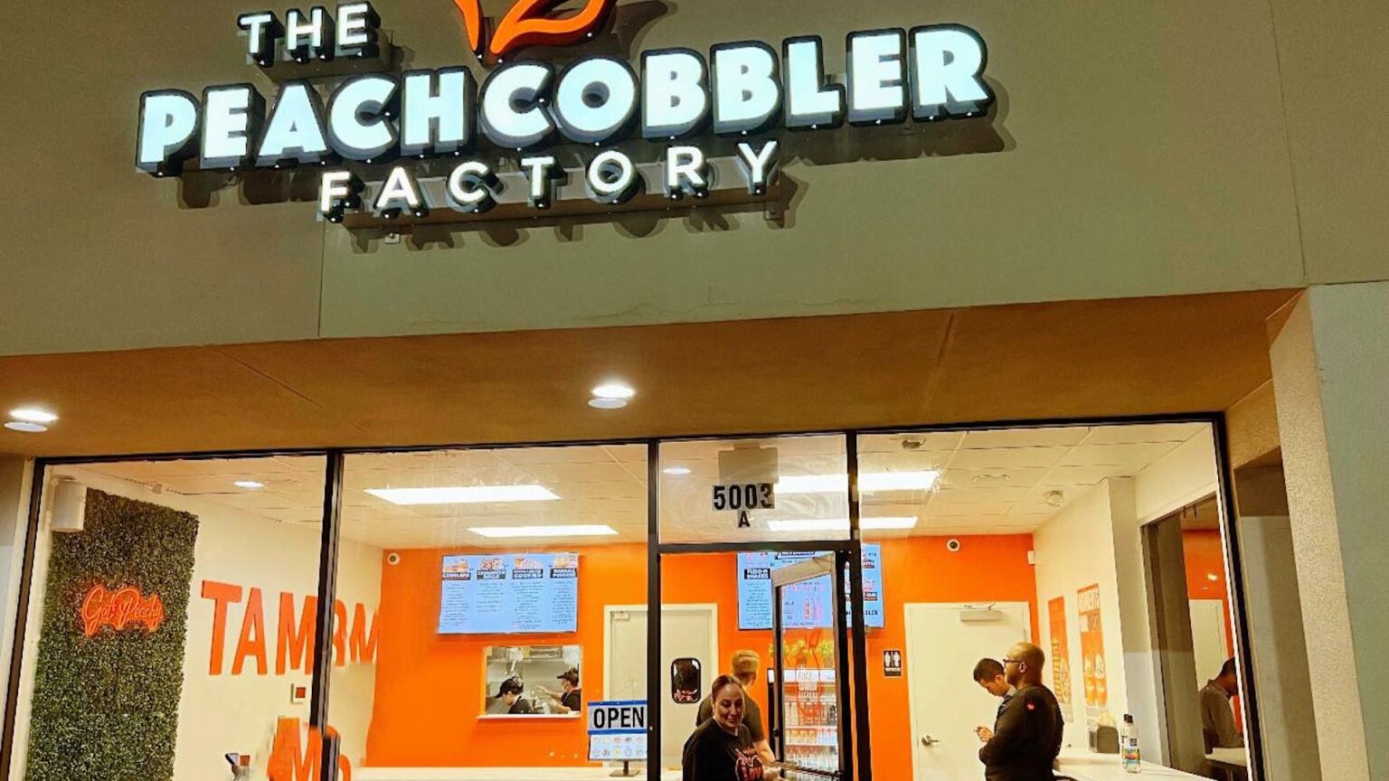 Peach Cobbler Factory Opening In Tampa That S So Tampa