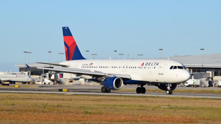 Photo of a large Delta airplane