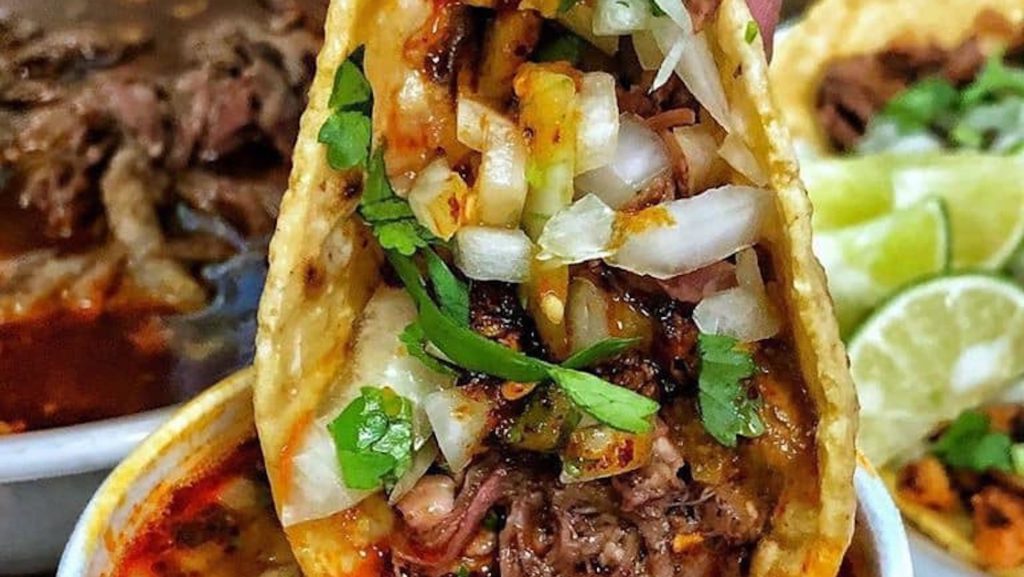 close up photo of al pastor tacos
