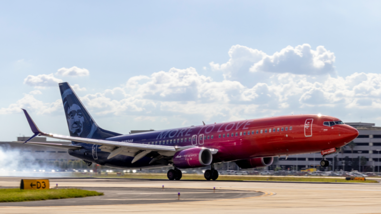 Photo of an Alaska Airlines airplane