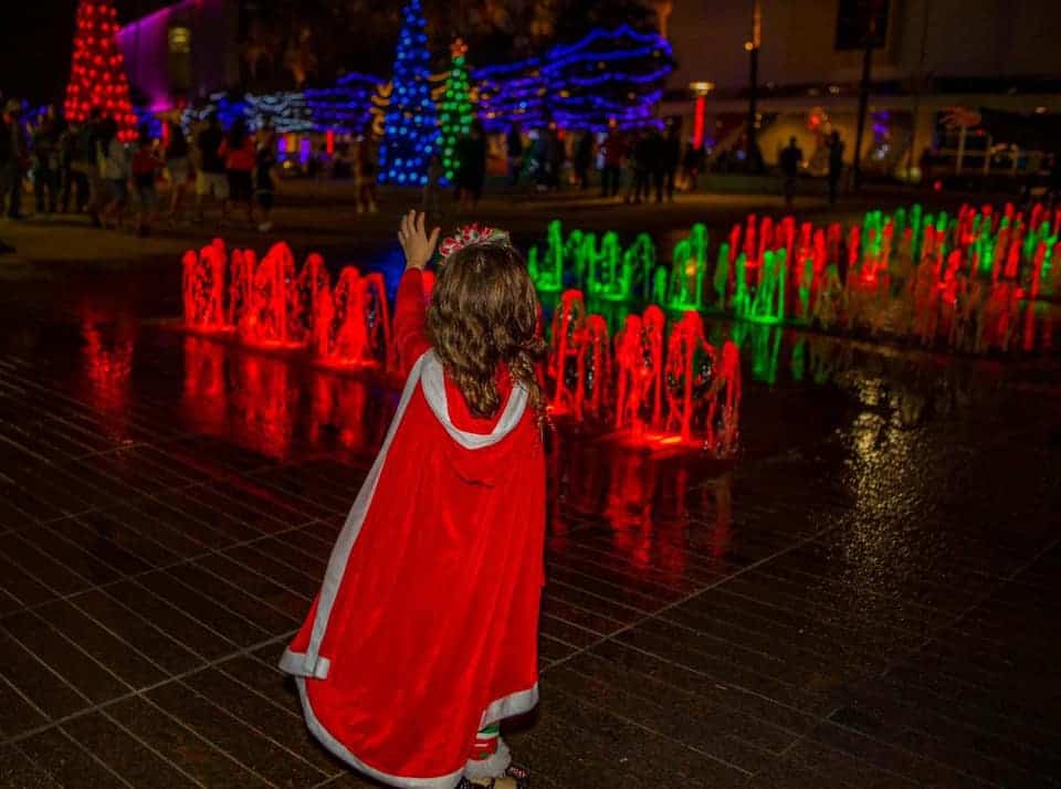 Tampa's Santa Fest & Tree Lighting