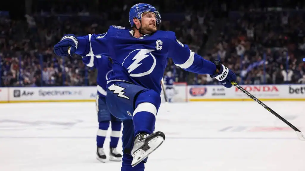 Tampa Bay Lightning legend Stamkos signs with Nashville Predators That s So Tampa