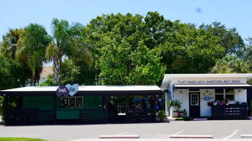 exterior of a salad restaurant