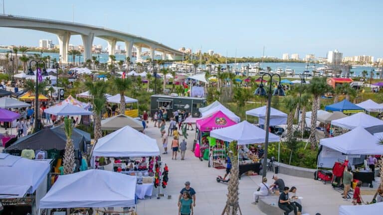 sn outdoor farmers market on the waterfront