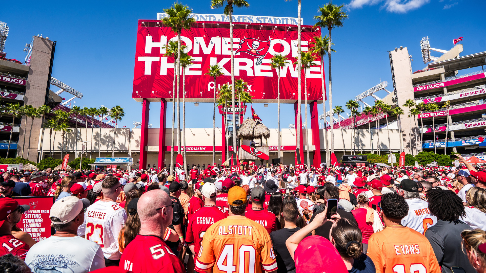 Labor Day sale: Get discounted tickets for the Bucs big home opener at Ray Jay