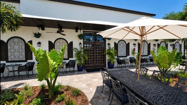 Outside seating at Rooster's Cigar and Coffee Lounge in Ybor City, Tampa